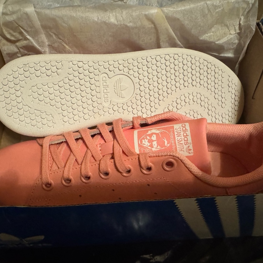Adidas Pink Sneakers - Picture 4 of 7